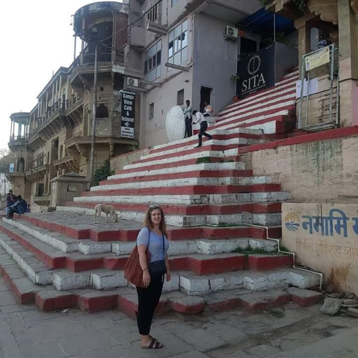 Hotel Sita Palace On Heritage Ghats Of Benaras Варанаси Екстериор снимка
