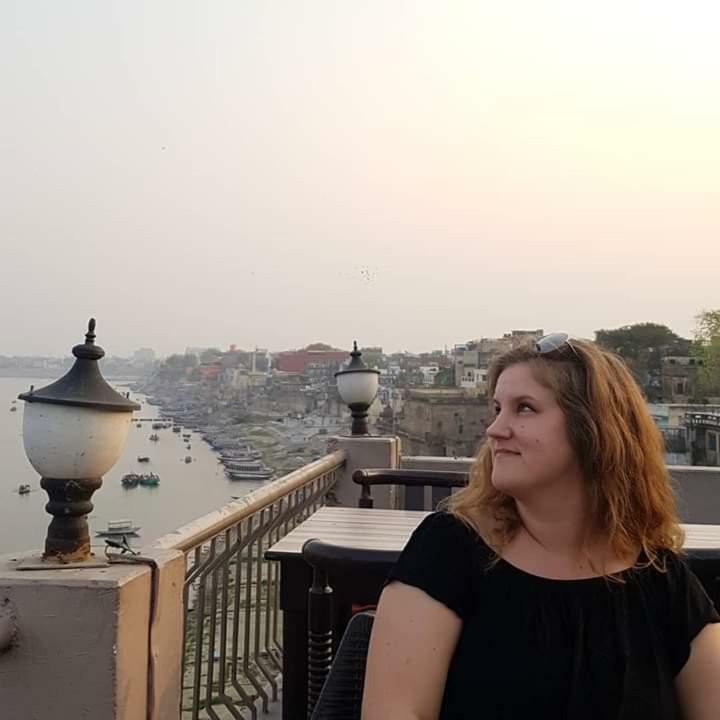 Hotel Sita Palace On Heritage Ghats Of Benaras Варанаси Екстериор снимка