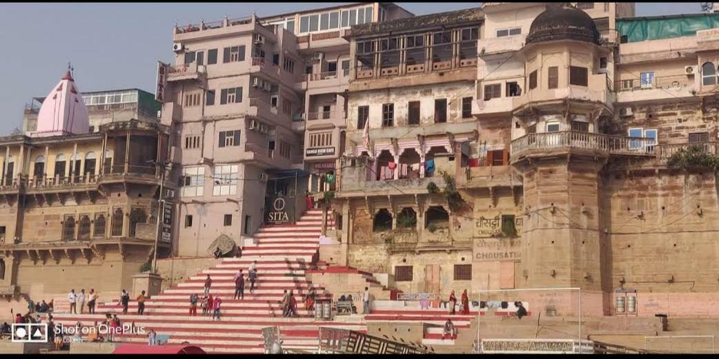 Hotel Sita Palace On Heritage Ghats Of Benaras Варанаси Екстериор снимка
