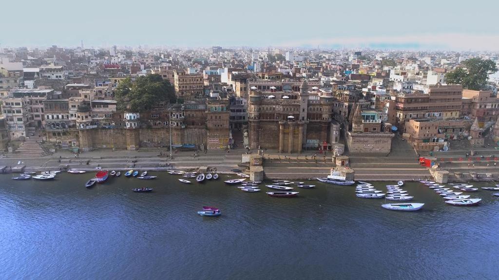 Hotel Sita Palace On Heritage Ghats Of Benaras Варанаси Екстериор снимка